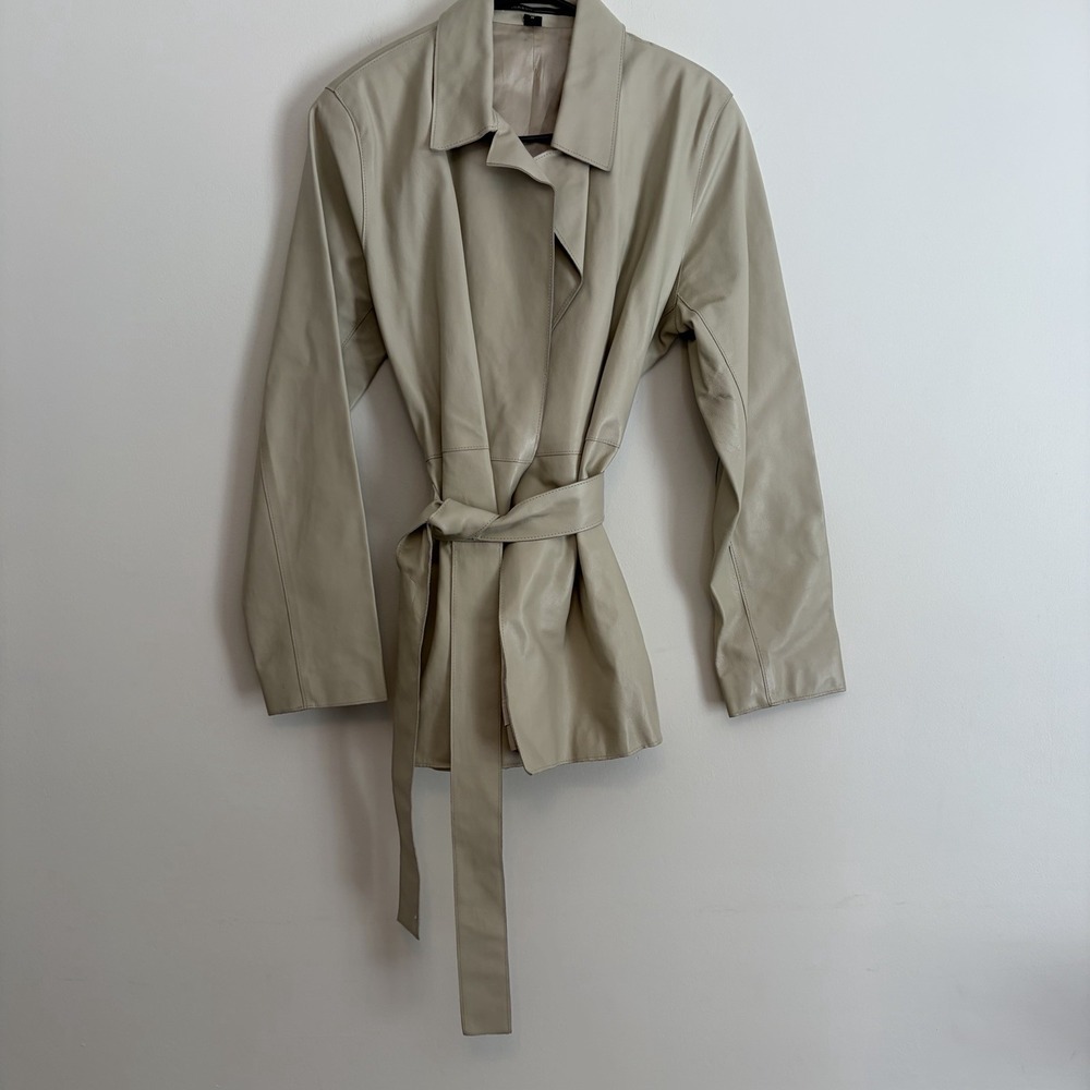 ISDA‎ & CO 100% Leather Belted Wrap Jacket Beige Cream Open Front Medium Luxury
